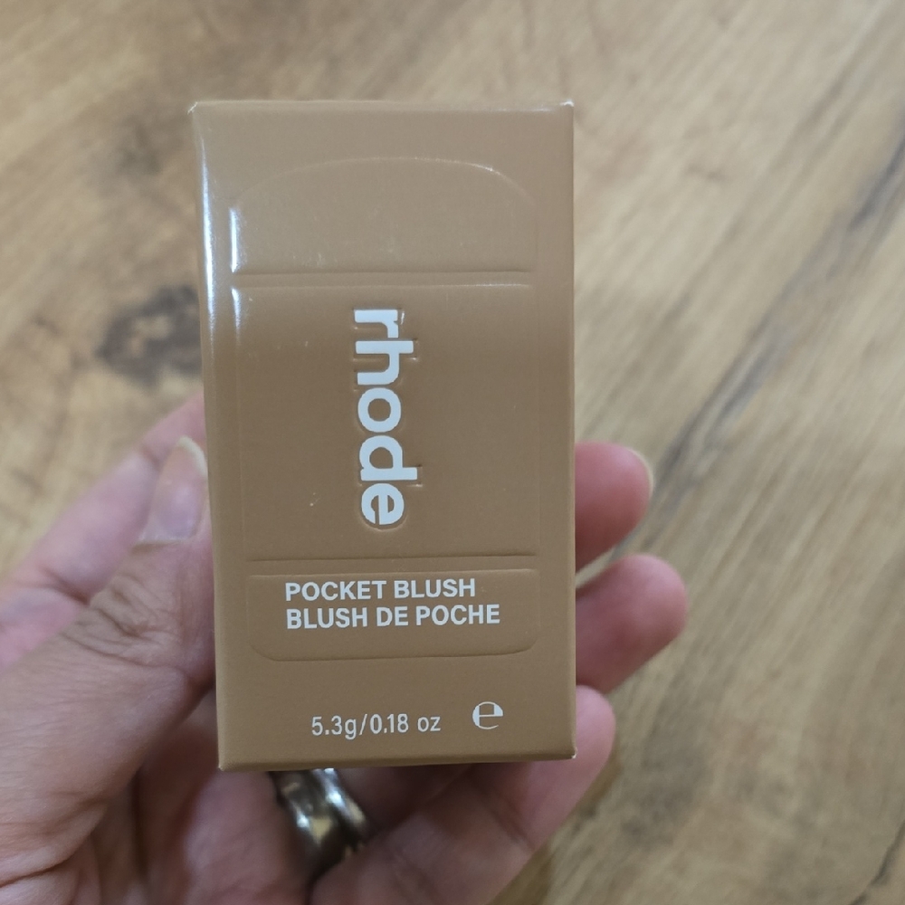 RHODE Pocket Blush in Brown ( TOASTED TEDDY)